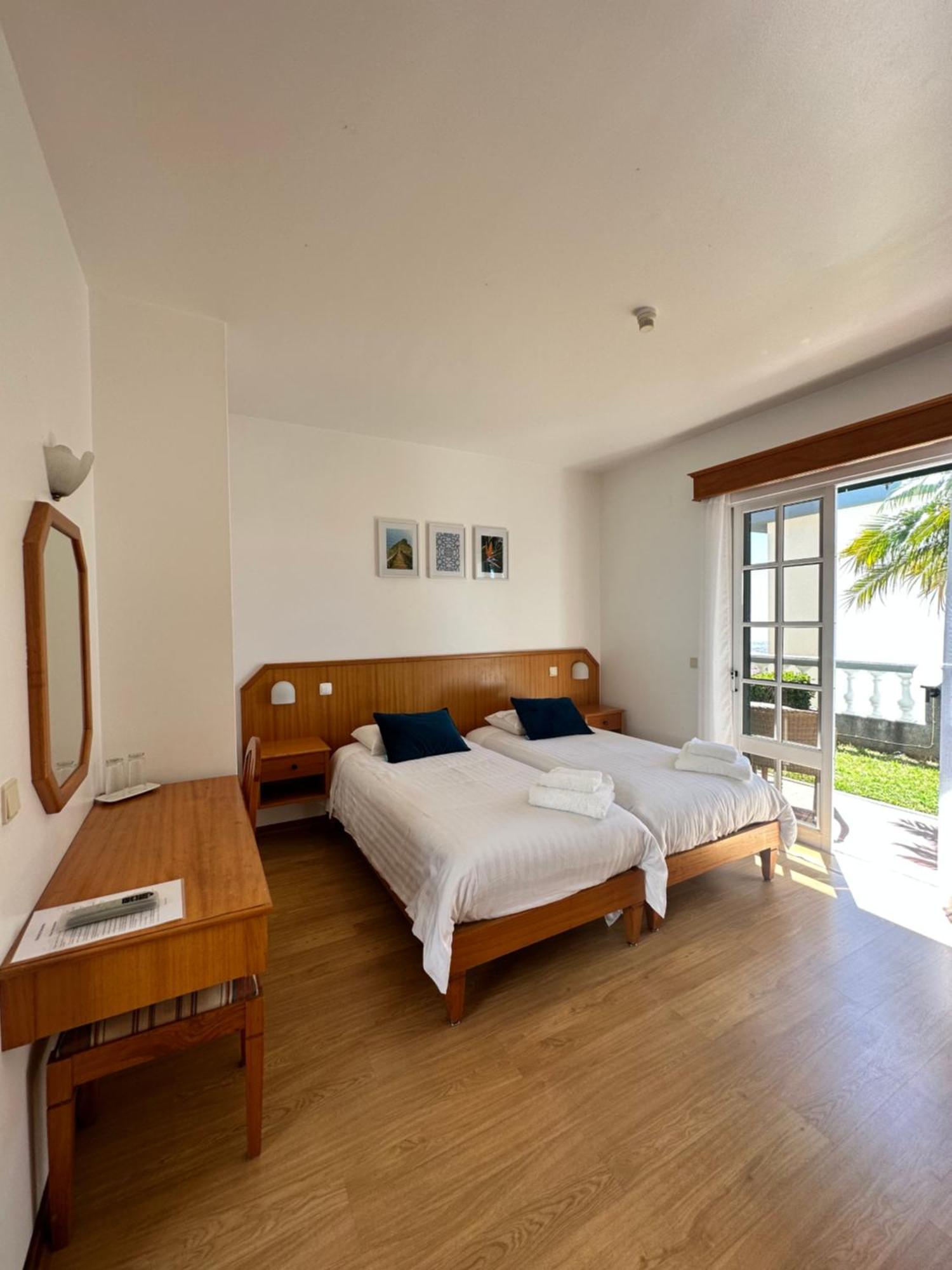 Valhalla Panorama - The Old Residencial Pina Funchal  Room photo