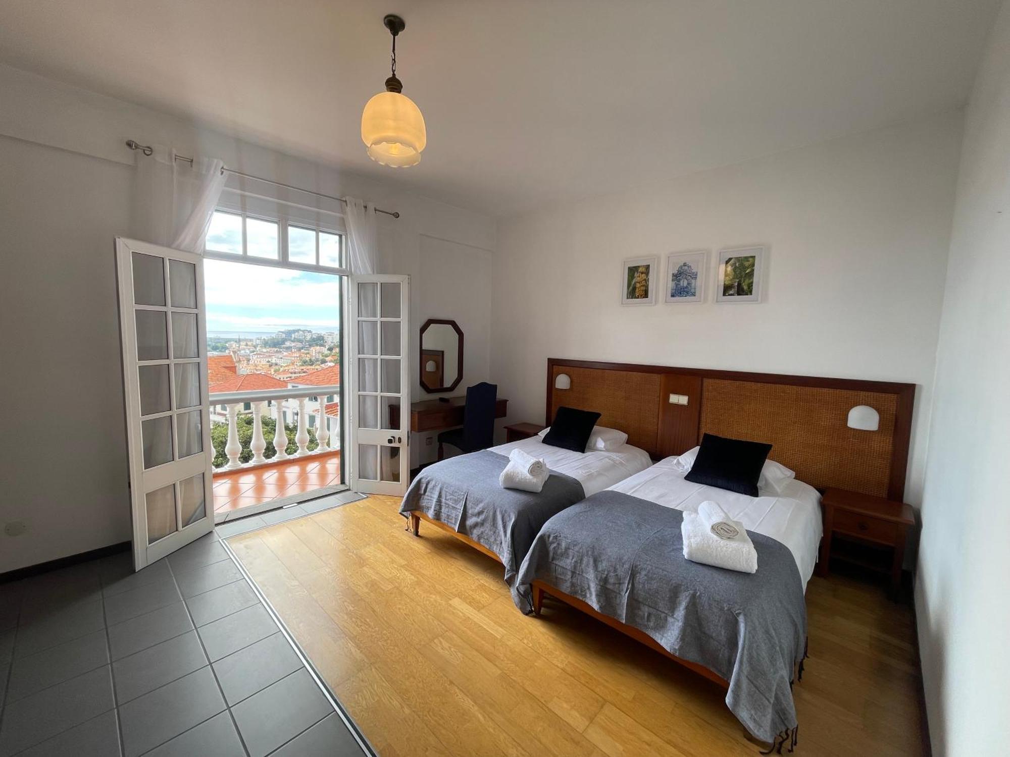 Valhalla Panorama - The Old Residencial Pina Funchal  Room photo