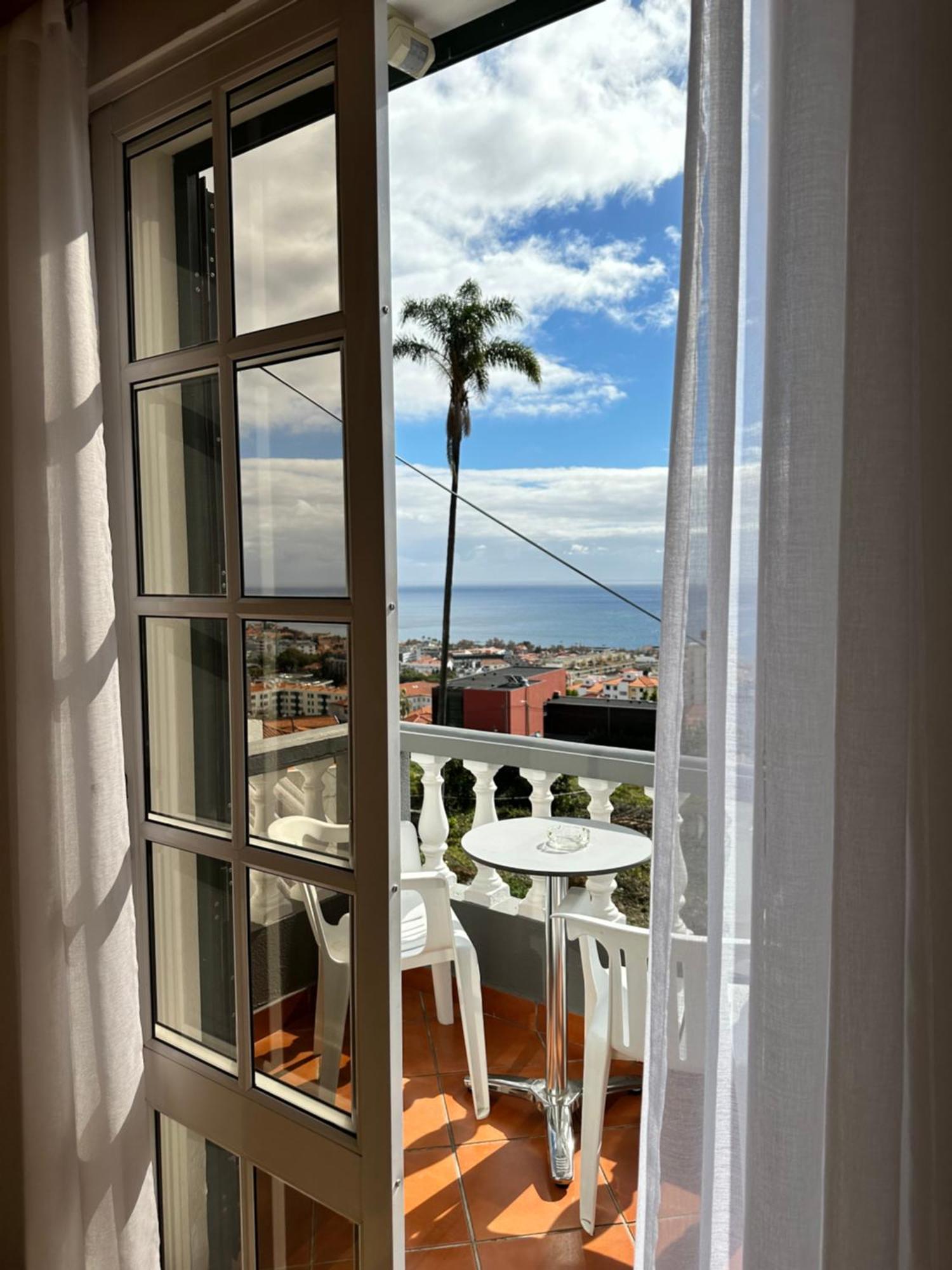 Valhalla Panorama - The Old Residencial Pina Funchal  Room photo