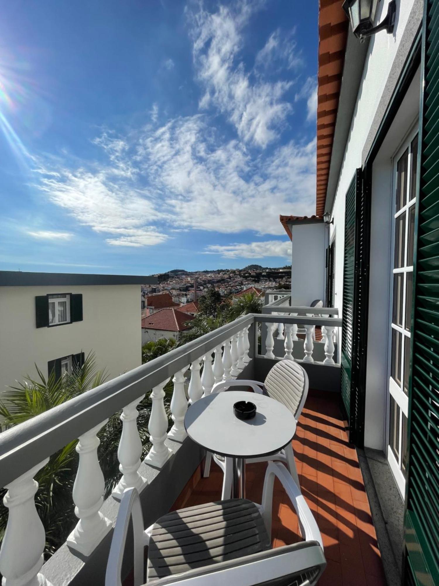 Valhalla Panorama - The Old Residencial Pina Funchal  Room photo